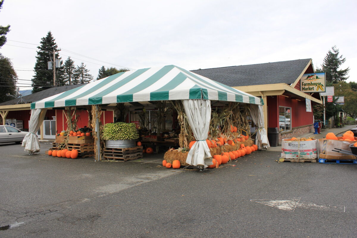 Farmhouse Market Fall City, WA