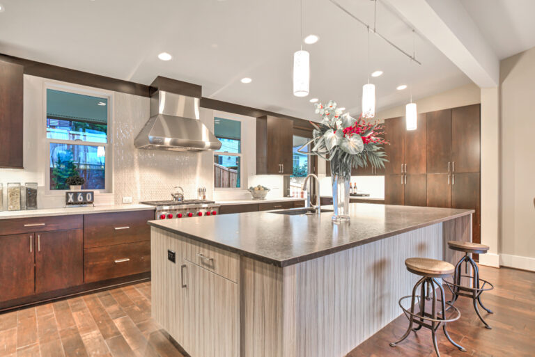 Amsterdam custom floor plan kitchen