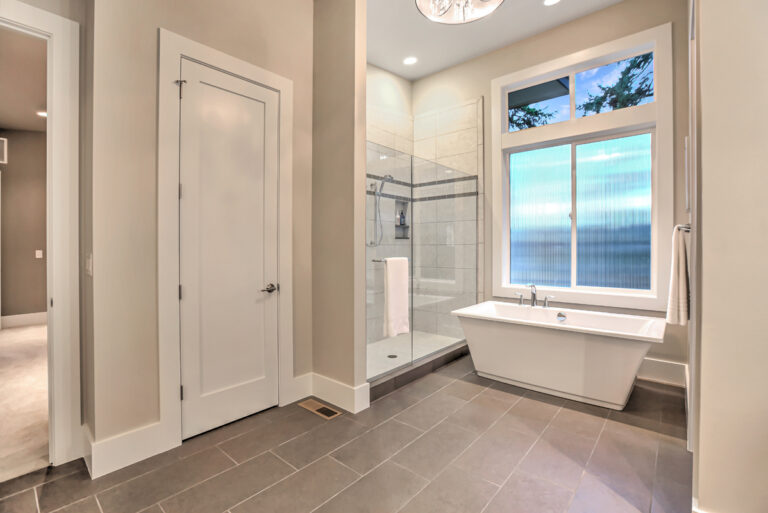 Amsterdam custom floor plan primary suite bath tub and shower