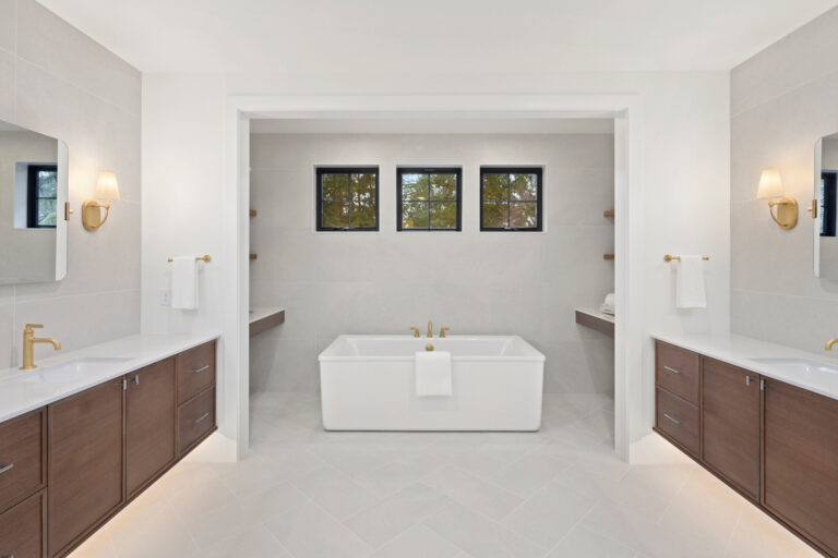 Astoria custom floor plan primary suite bath tub