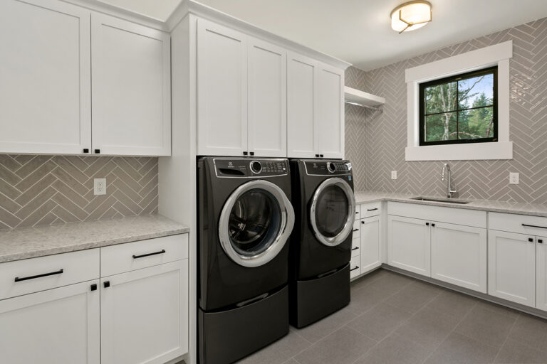 Birch custom floor plan laundry room