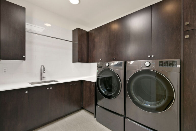 Bellevue 01 custom home laundry room