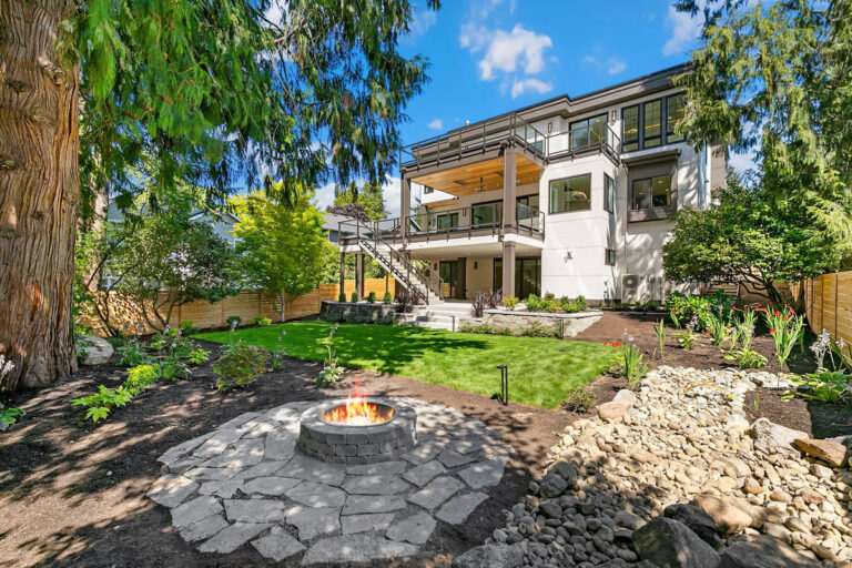 Bellevue 01 custom home rear exterior