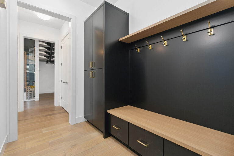 Bellevue 02 custom home mudroom