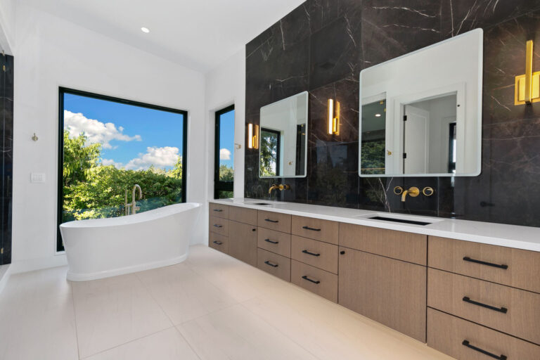Bellevue 02 custom home primary suite bath