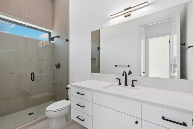 Bellevue 02 custom home secondary bath