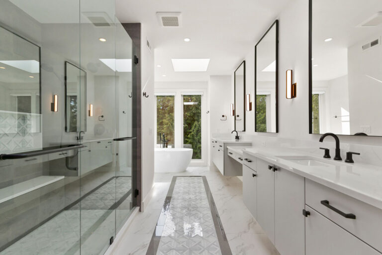 Bellevue 03 custom home primary suite bath