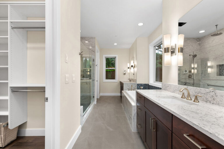 Bellevue 04 custom home primary suite bath