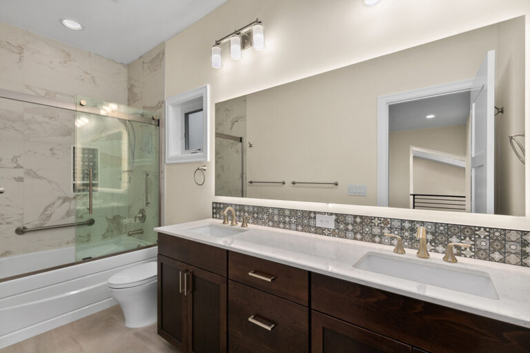Bellevue 04 custom home secondary bath