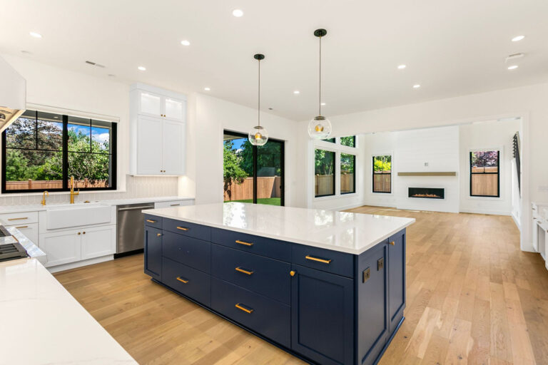 Bellevue 06 custom home kitchen