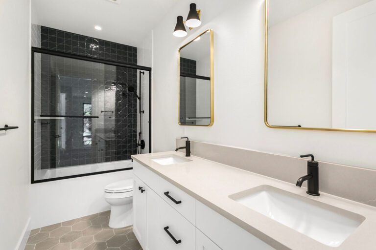 Bellevue 06 custom home secondary bath
