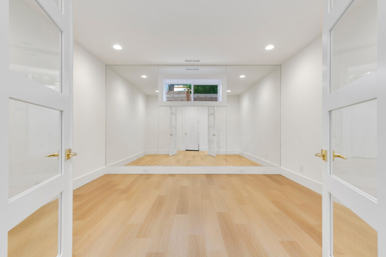 Bellevue 07 custom home exercise room