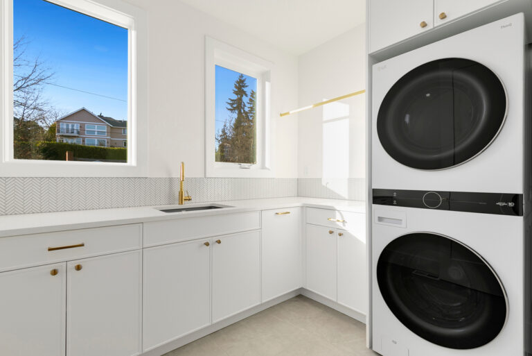 Bellevue 07 custom home laundry room
