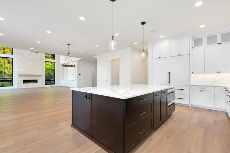 Bellevue 08 custom home kitchen