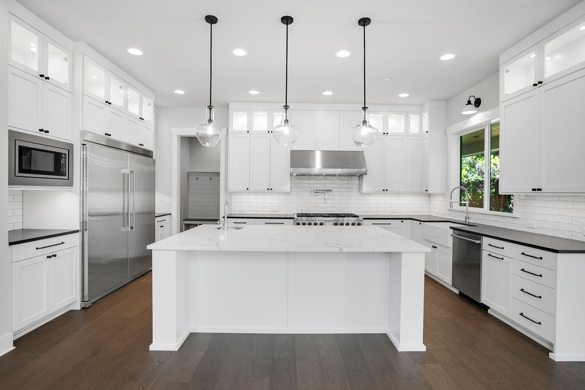Bellevue 16 custom home kitchen