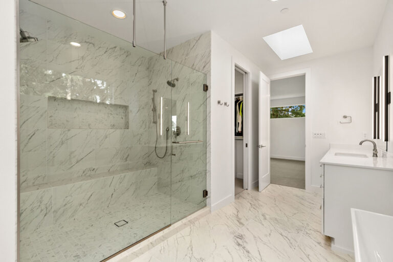 Kirkland 03 custom home primary suite bath