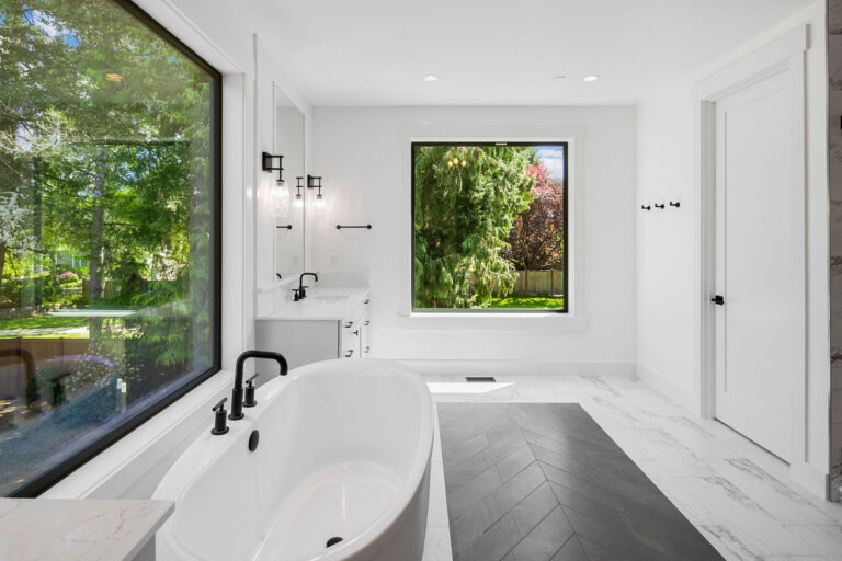 Medina 01 custom home primary suite bath