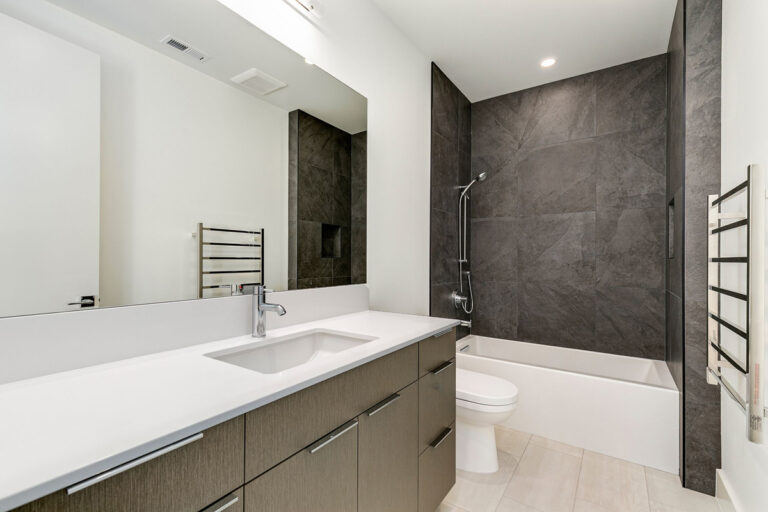 Mercer Island 02 custom home secondary bath