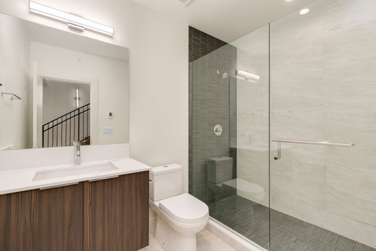 Mercer Island 02 custom home secondary bath
