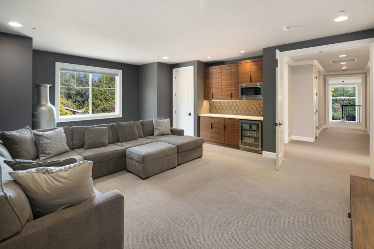 Mercer Island 04 custom home bonus room