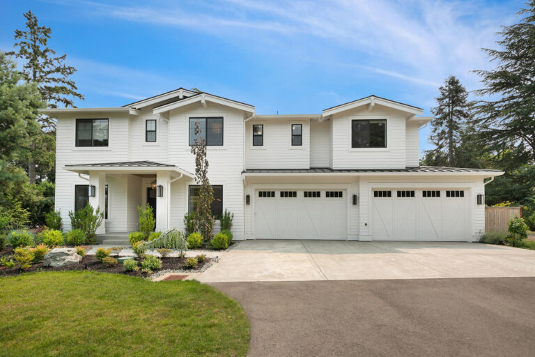 Mercer Island 04 custom home modern farmhouse exterior