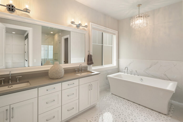 Mercer Island 04 custom home guest suite bath