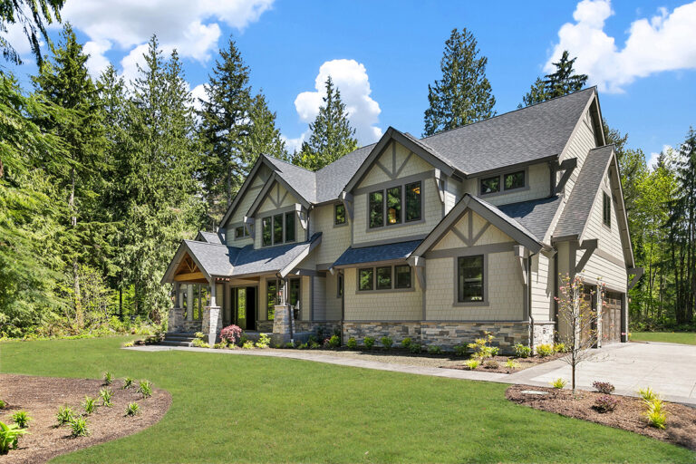 Redmond 01 custom home craftsman exterior