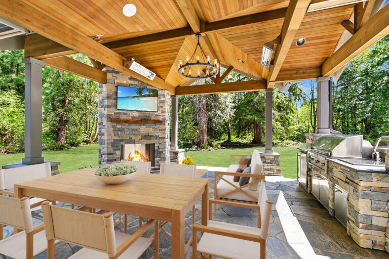 Redmond 01 custom home outdoor living