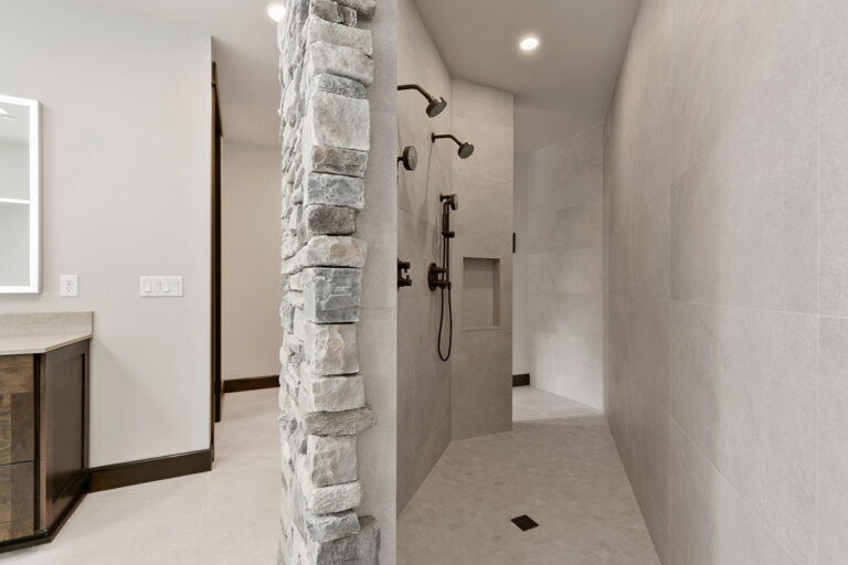 Redmond 01 custom home primary suite bath