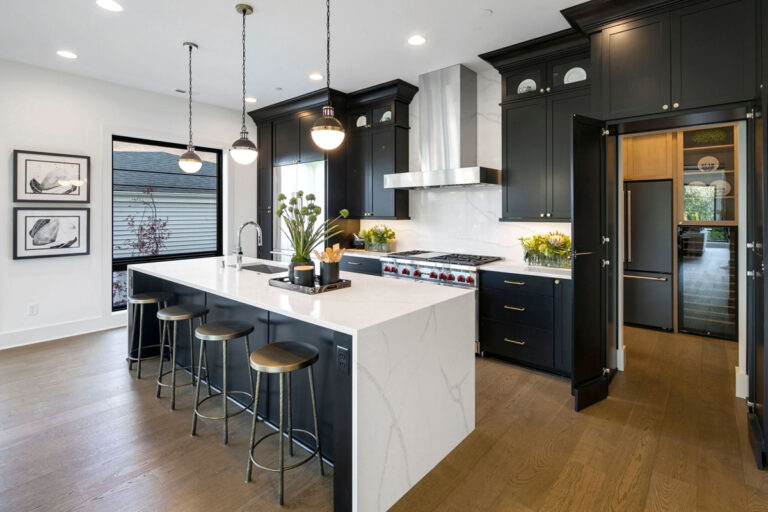 Hollingsworth custom floor plan kitchen