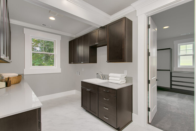 La Belle Maison custom floor plan laundry room
