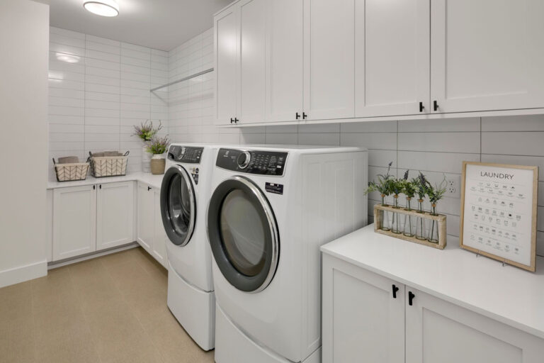 Madera custom floor plan laundry room