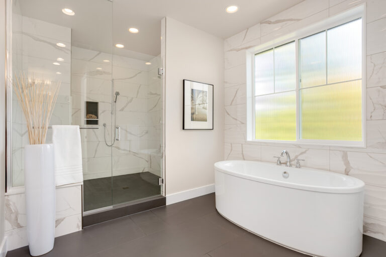 Monza custom floor plan primary suite bath
