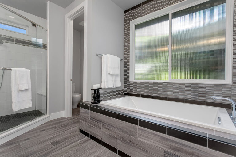 Naples Avante custom floor plan primary suite bath