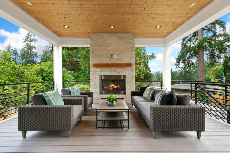 Pasadena custom floor plan covered deck