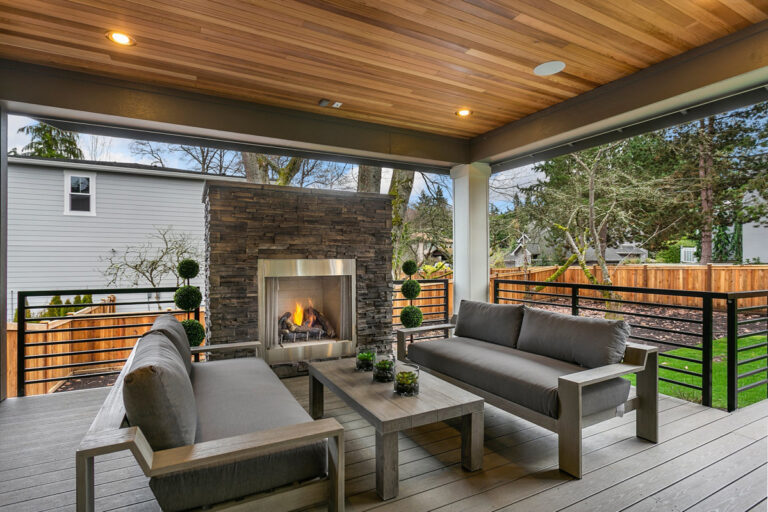 Perth custom floor plan covered deck
