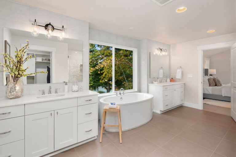 Ravenswood custom floor plan primary suite bath