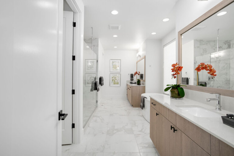 Sycamore custom floor plan primary suite bath