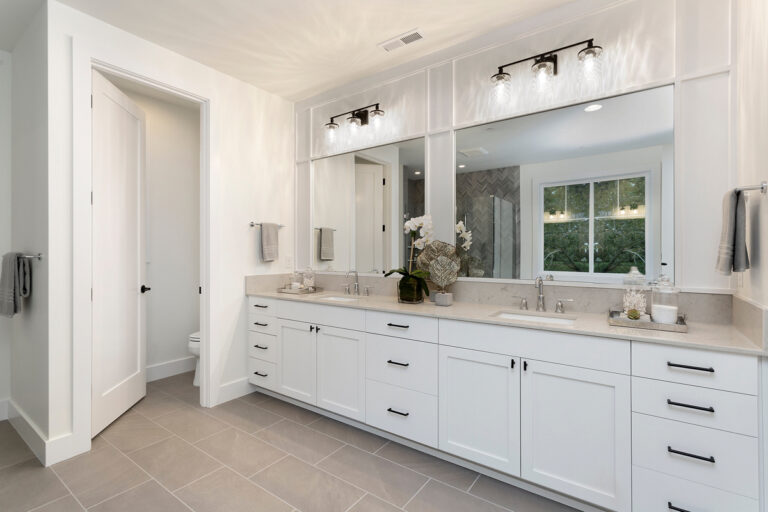 Sydney custom floor plan primary suite bath