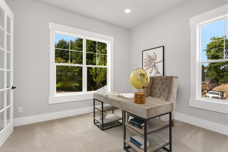 Toulon custom floor plan office