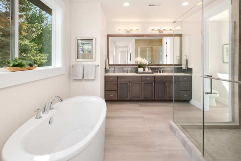 Trento custom floor plan primary suite bath