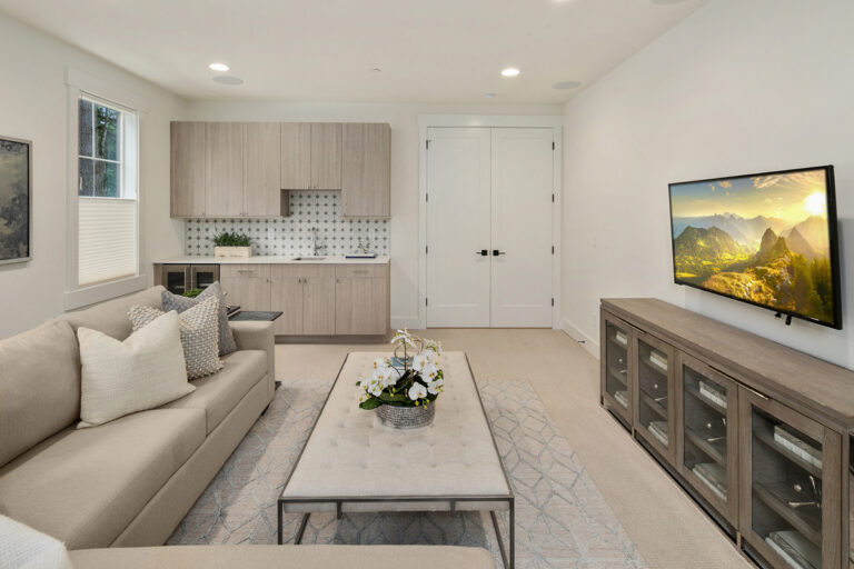Victoria custom floor plan bonus room