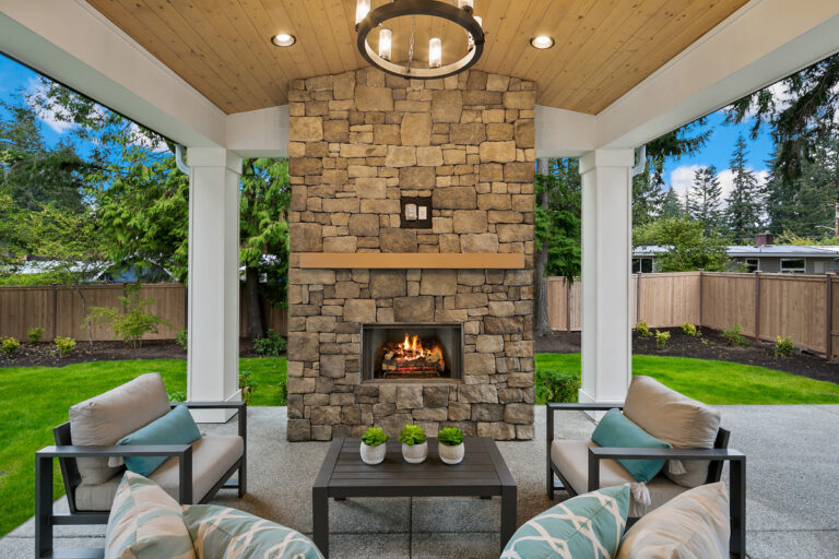 Victoria custom floor plan outdoor living