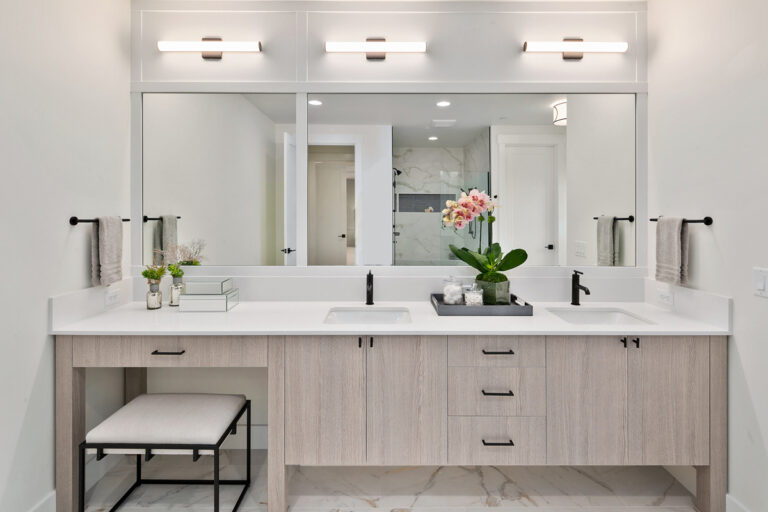 Victoria custom floor plan primary suite bath