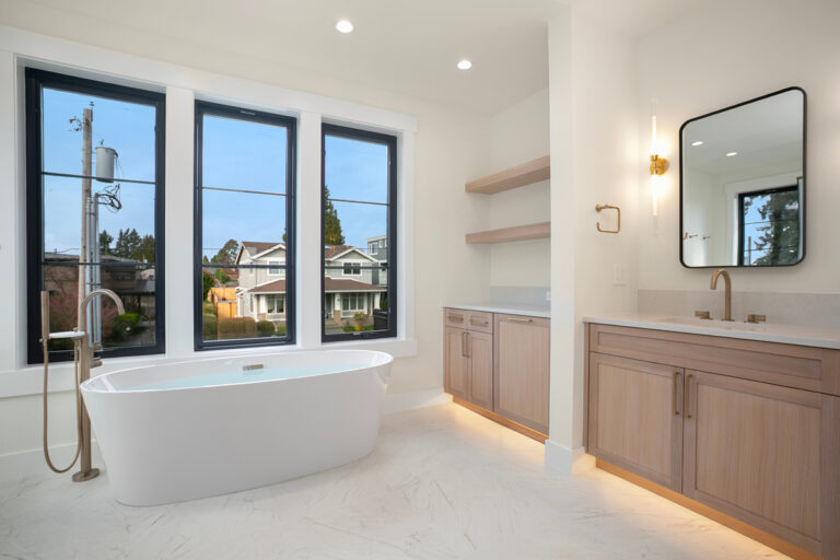 Kirkland 02 custom home primary suite bath