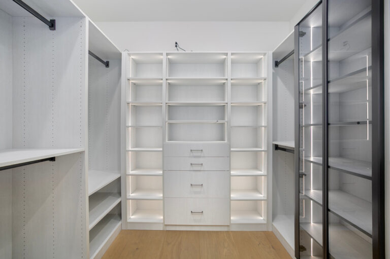 Kirkland 02 custom home primary suite closet