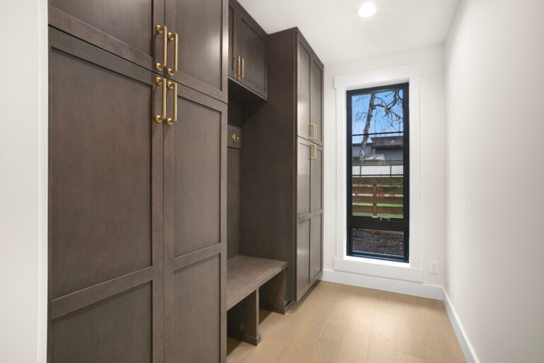 Kirkland 02 custom home mudroom