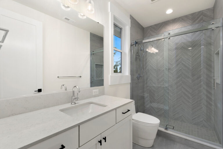 Mercer Island 05 custom home secondary bath