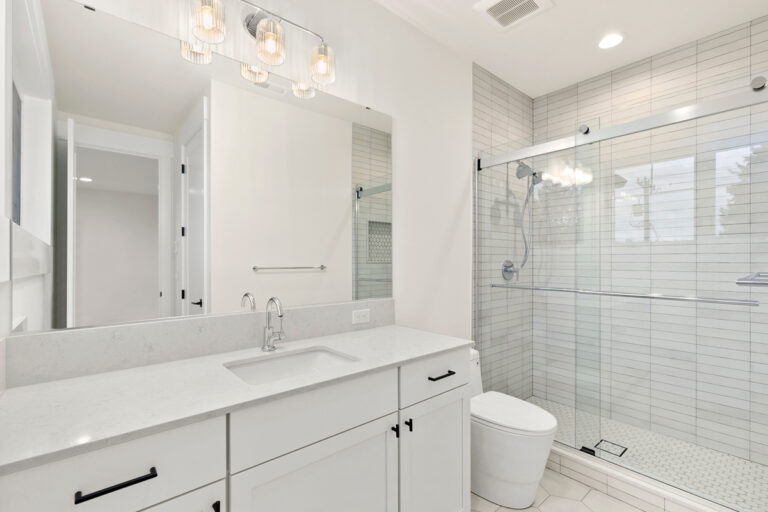 Mercer Island 05 custom home secondary bath